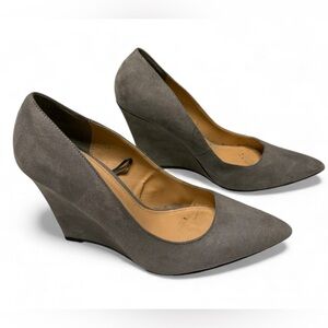 Express Faux Suede Pointed Toe Wedge Heels Gray Pumps sz8